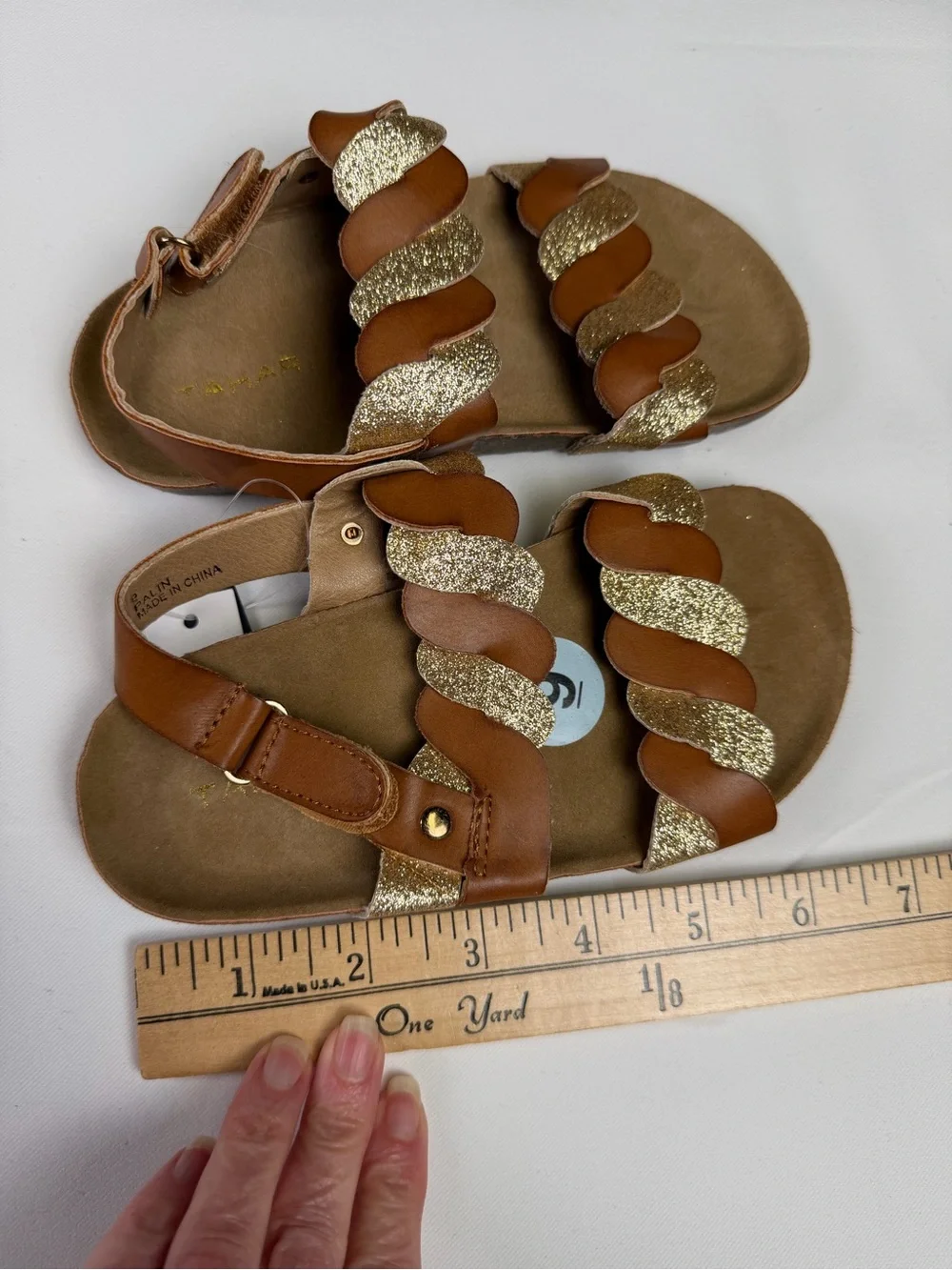 Tahari Girls  Brown & Gold Glitter Braided Sandals Memory Foam / NWT size 9